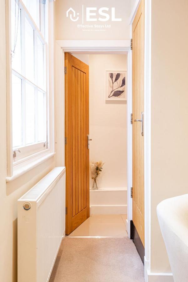 Super Central - Quiet - 2 Bedroom Cottage ชรูว์สเบอรี ภายนอก รูปภาพ